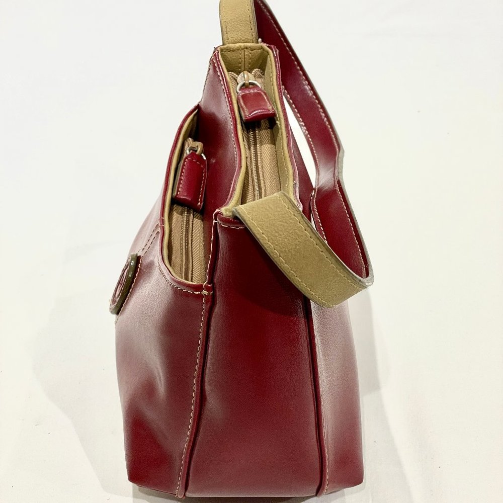 Mondani New York Deep Red Leather Shoulder Handbag - Picture 2 of 6